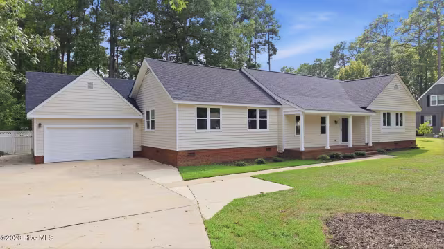 1209 Waterloo Drive, Rocky Mount, NC 27804