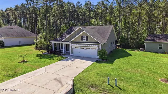 111 W Huckleberry Way, Rocky Point, NC 28457