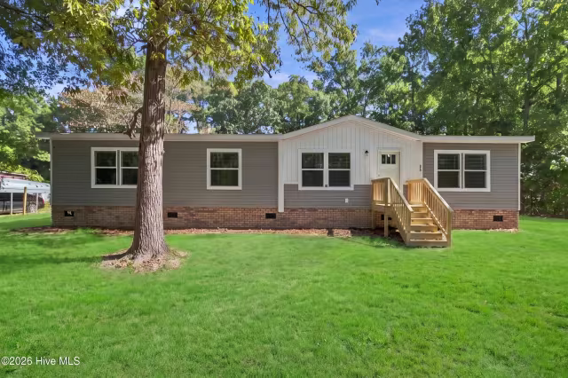 520 Lanier Avenue, Rocky Point, NC 28457