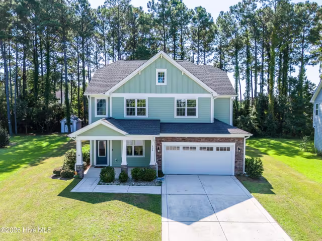 506 W Red Head Circle, Sneads Ferry, NC 28460