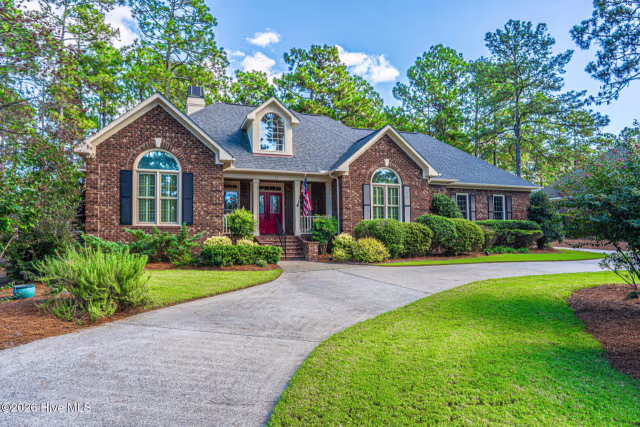 27 Plantation Drive, Southern Pines, NC 28387