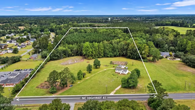 5412 Carolina 41, Wallace, NC 28466