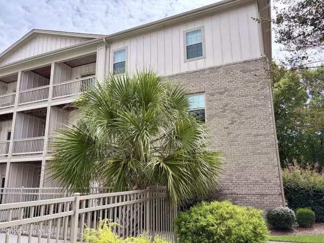 123 Covil Avenue Unit 201, Wilmington, NC 28403