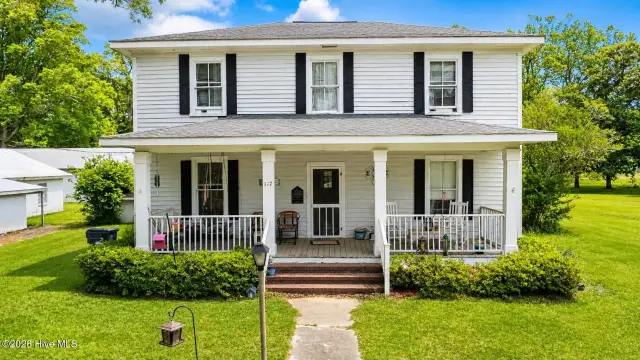 112 N College Street, Atkinson, NC 28421