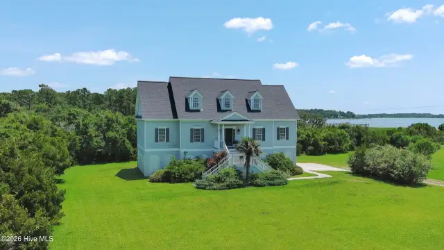255 Oak Road, Beaufort, NC 28516
