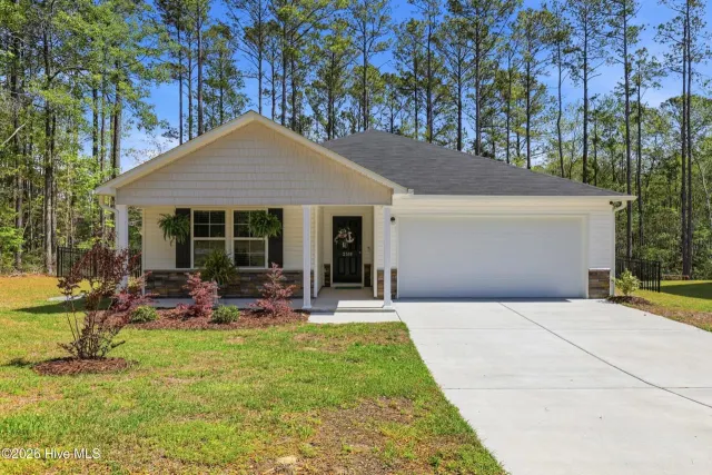 2518 Sardis Drive SE, Bolivia, NC 28422