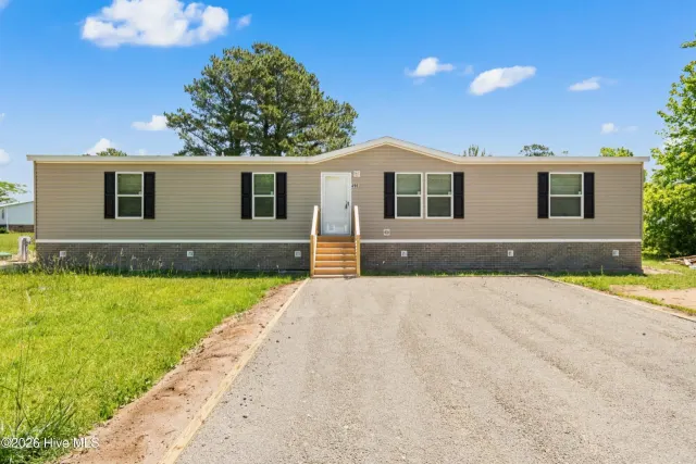 490 Orchard Lane SE, Bolivia, NC 28422
