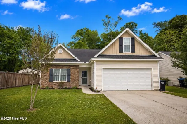 1017 Bally Bunion Lane, Burgaw, NC 28425