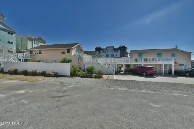 616 Carolina Beach Avenue S, Carolina Beach, NC 28428