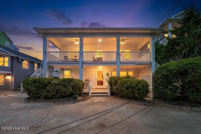 715 Carolina Beach Avenue N, Carolina Beach, NC 28428