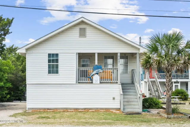 805 Carolina Beach Avenue N, Carolina Beach, NC 28428