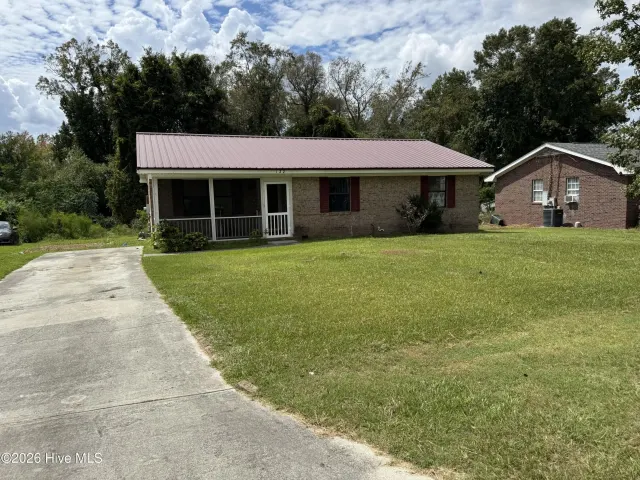 122 Hampton Drive, Castle Hayne, NC 28429