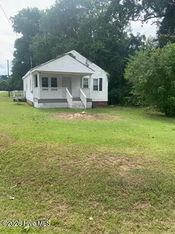 22 Warren Chapel Church Road, Chocowinity, NC 27817