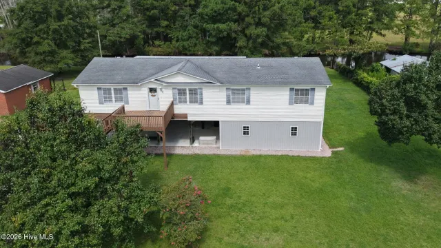 272 Bay Shore Drive, Chocowinity, NC 27817