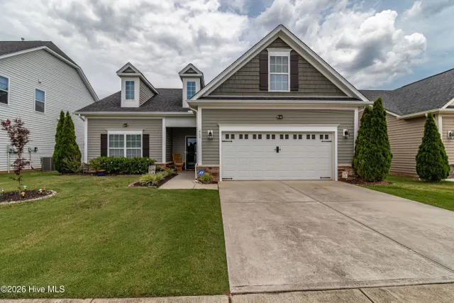 468 Lakemont Drive, Clayton, NC 27520