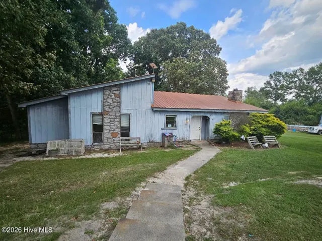 462 Camp Trailee Road, Dudley, NC 28333