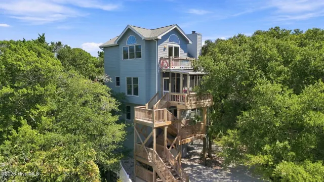 101 Wyndward Court, Emerald Isle, NC 28594