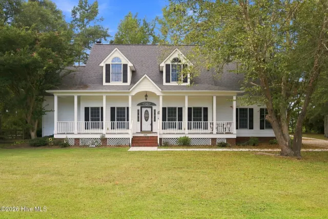 3655 Hillcrest Drive, Farmville, NC 27828