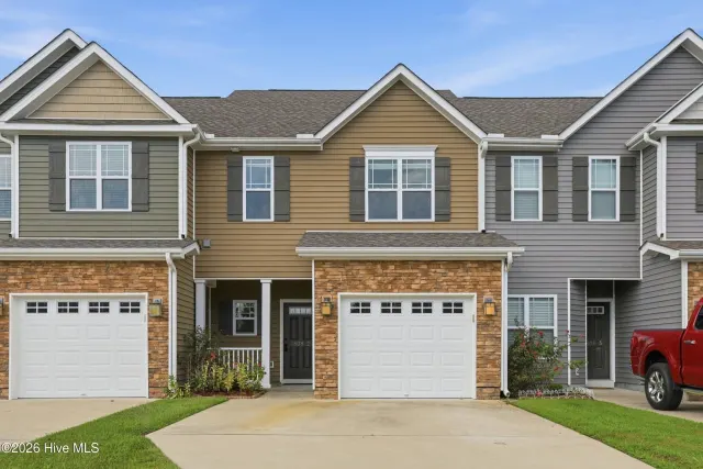 1808 Fox Den Way 2, Greenville, NC 27858