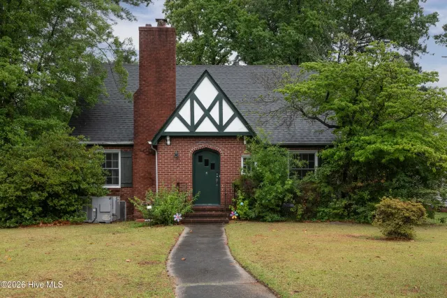 2401 E 4th Street, Greenville, NC 27858