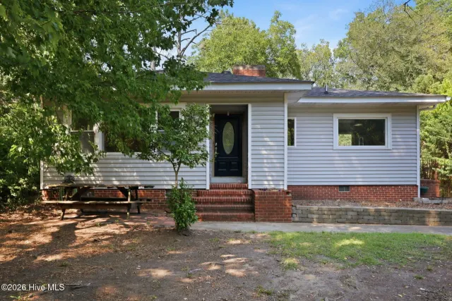 2503 E 5th Street, Greenville, NC 27858