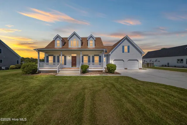 117 Middle Point Road, Hampstead, NC 28443