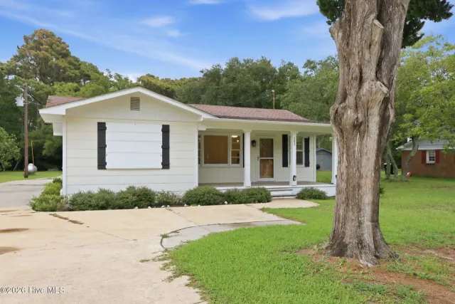 303 Cape Lookout Drive, Harkers Island, NC 28531