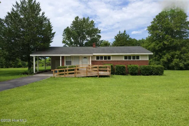 909a Greenfield Heights Boulevard, Havelock, NC 28532