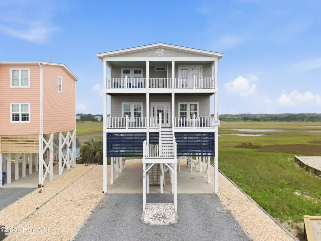840 Ocean Boulevard W, Holden Beach, NC 28462