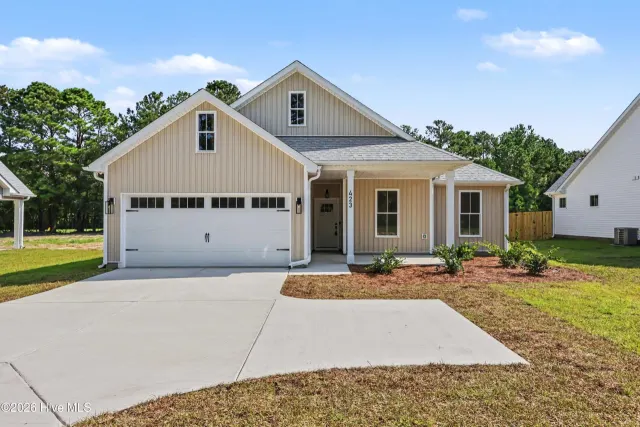 423 Morris Landing Road, Holly Ridge, NC 28445
