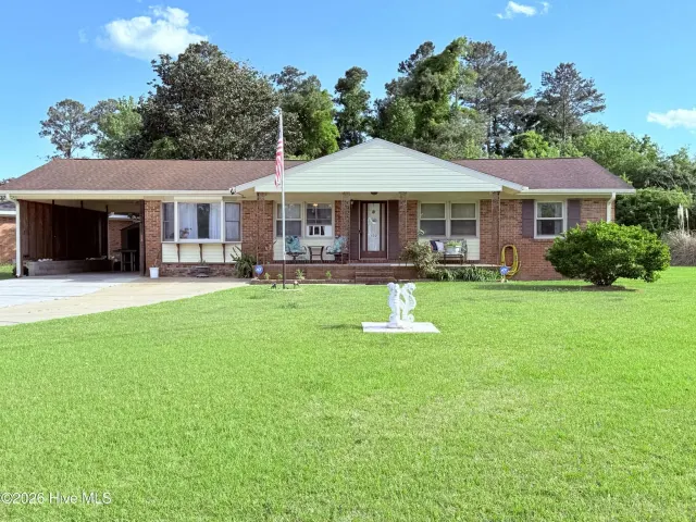 102 Yorkshire Drive, Jacksonville, NC 28546