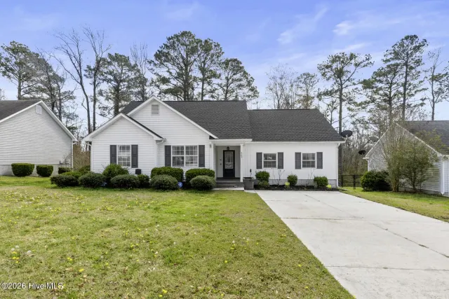 423 Jasmine Lane, Jacksonville, NC 28546