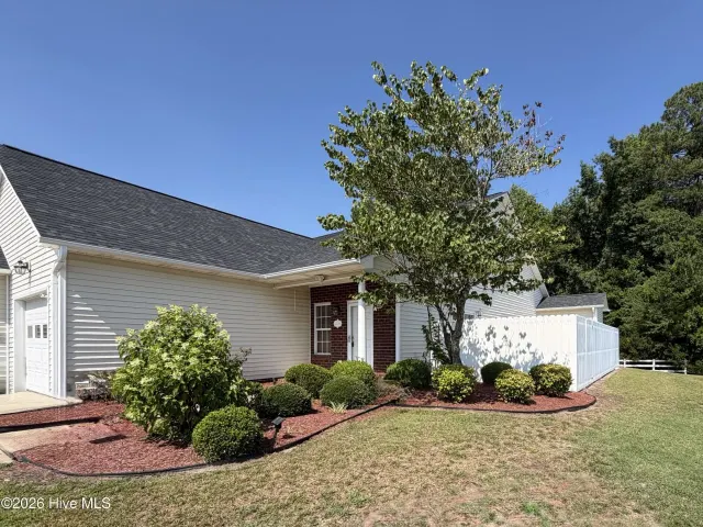 2059 Briarwood Drive, Kinston, NC 28501