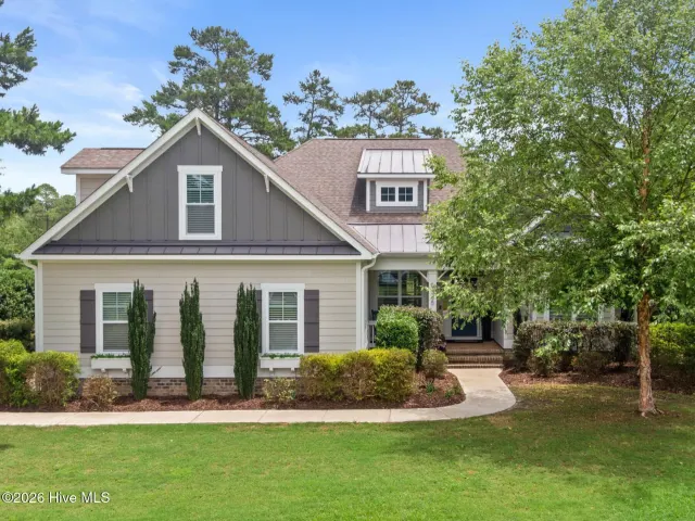 9385 Fallen Pear Lane NE, Leland, NC 28451