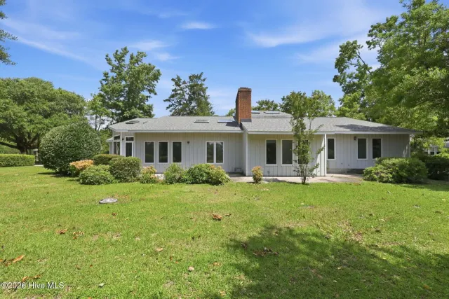 110 Beechwood Drive, Morehead City, NC 28557