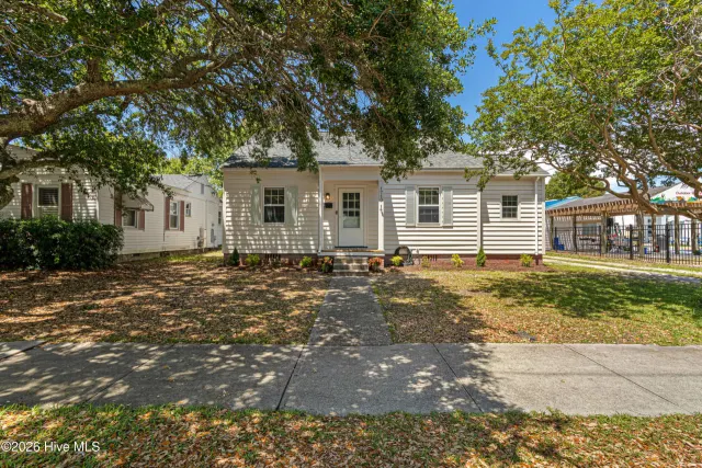 1710 Shepard Street, Morehead City, NC 28557