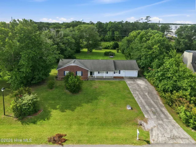 3605 Plantation Road, Morehead City, NC 28557