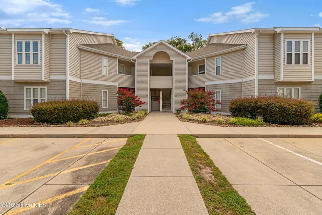 424 Commerce Avenue D, Bridgewood Condos, Morehead City, NC 28557