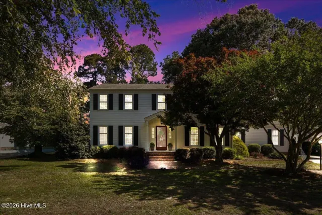 206 Ramblewood Drive, Mount Olive, NC 28365