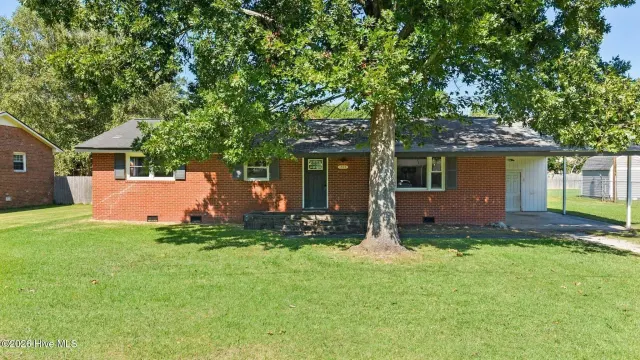 1505 Phillips Avenue, New Bern, NC 28562