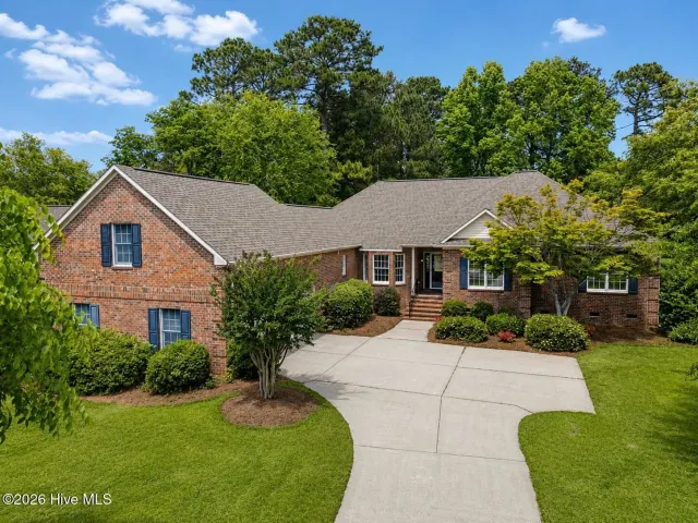 606 Taberna Circle, New Bern, NC 28562