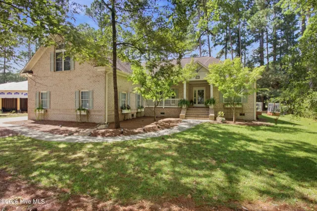 920 Crooked Creek Drive, New Bern, NC 28560