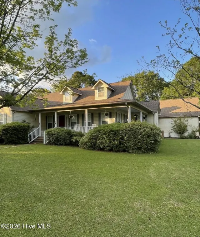202 Meadows Lane, Newport, NC 28570