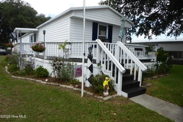 314 Snow Goose Lane, Newport, NC 28570
