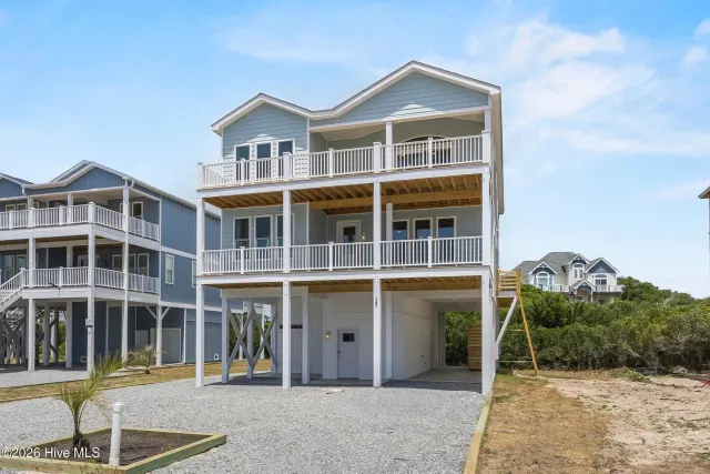 24 Porpoise Place, North Topsail Beach, NC 28460