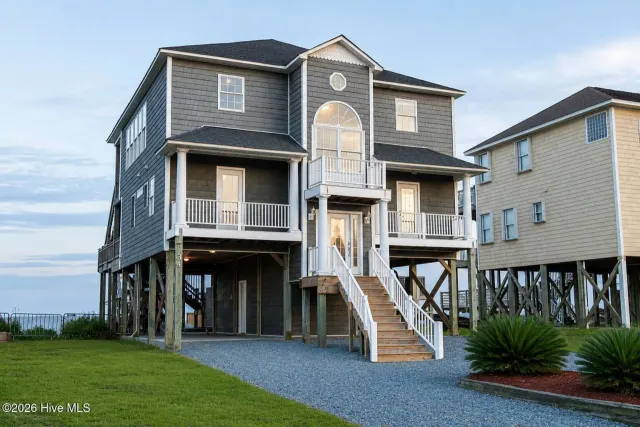 34 Porpoise Place, North Topsail Beach, NC 28460