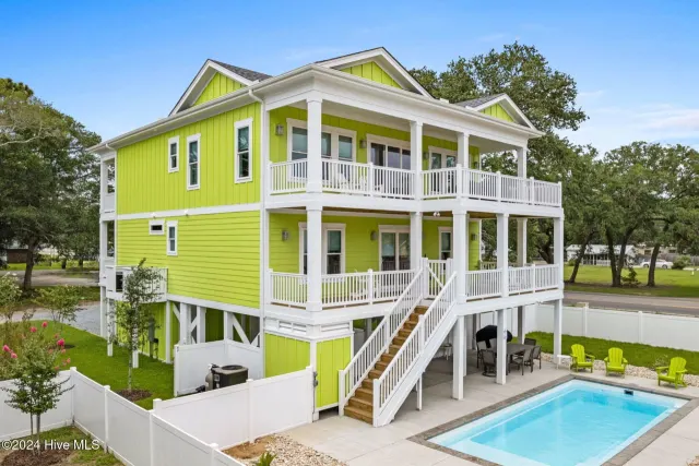 96 SE 66th Street, Oak Island, NC 28465