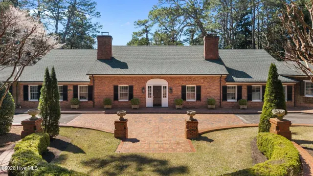 4 Augusta Way, Pinehurst, NC 28374