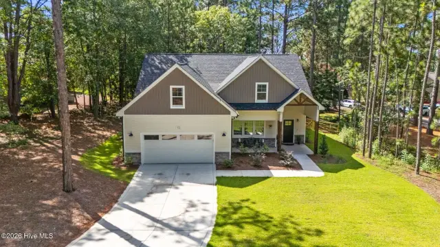 102 Dartmoor Lane, Seven Lakes, NC 27376