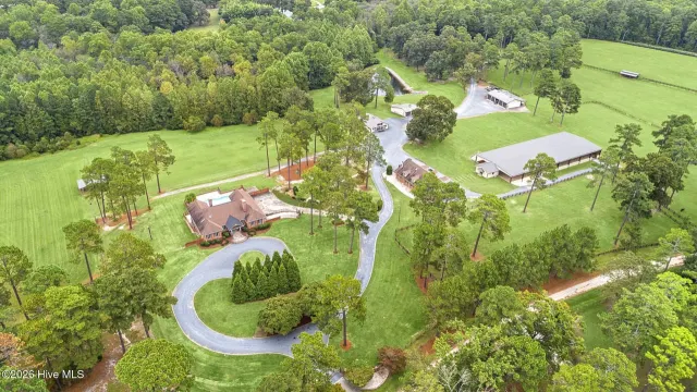 509 Cross Country Lane, Southern Pines, NC 28387